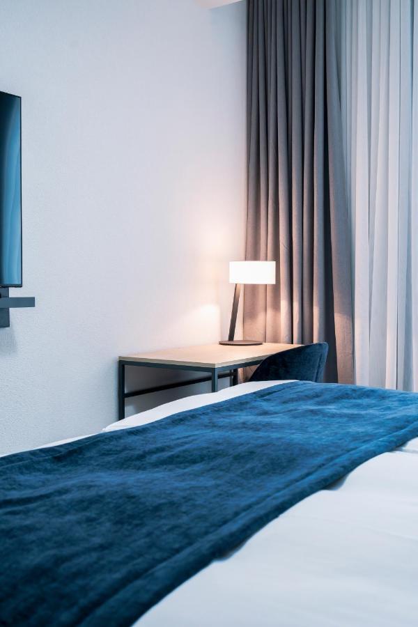 Yparc Hotel Ивердон-ле-Бен Экстерьер фото
