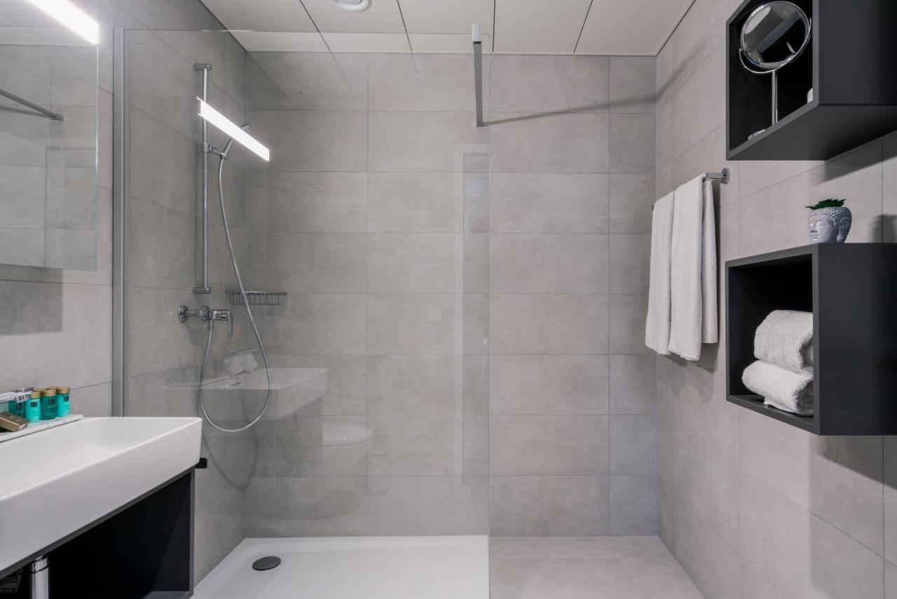 Yparc Hotel Ивердон-ле-Бен Экстерьер фото