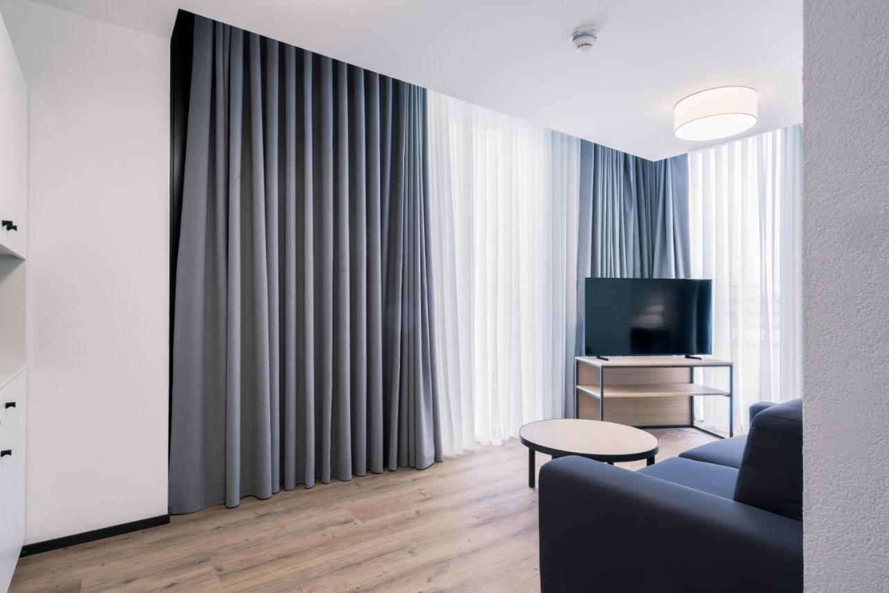 Yparc Hotel Ивердон-ле-Бен Экстерьер фото