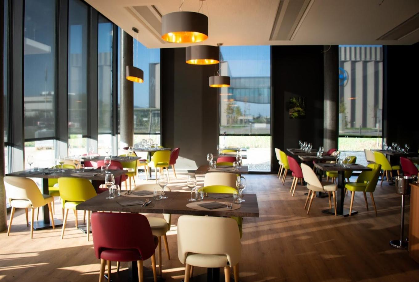 Yparc Hotel Ивердон-ле-Бен Экстерьер фото