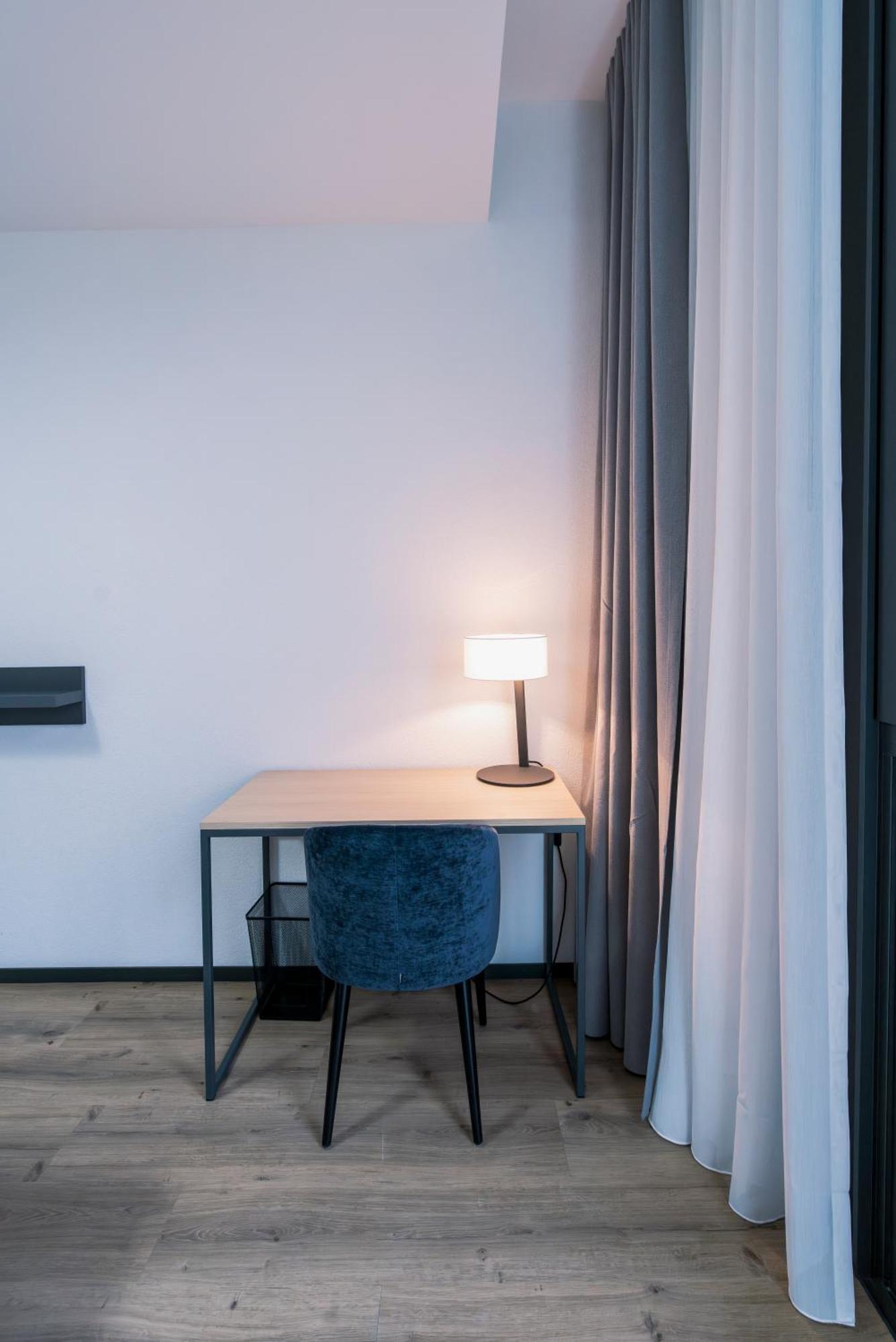 Yparc Hotel Ивердон-ле-Бен Экстерьер фото